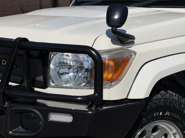 TOYOTA LANDCRUISER VAN 2015 Image 31