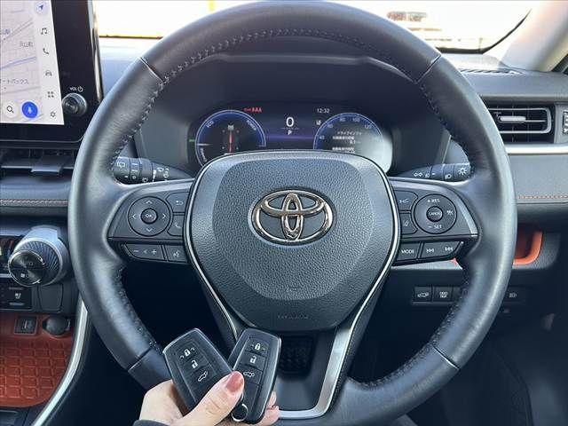 TOYOTA RAV4 HYBRID 4WD 2023 Image 31