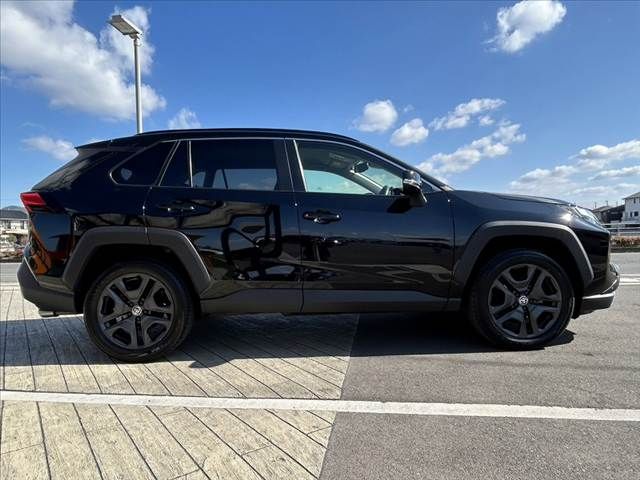 TOYOTA RAV4 HYBRID 4WD 2023 Image 31