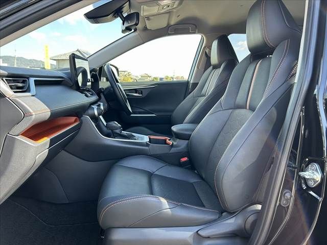 TOYOTA RAV4 HYBRID 4WD 2023 Image 31