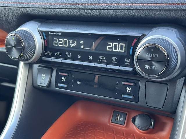 TOYOTA RAV4 HYBRID 4WD 2023 Image 31