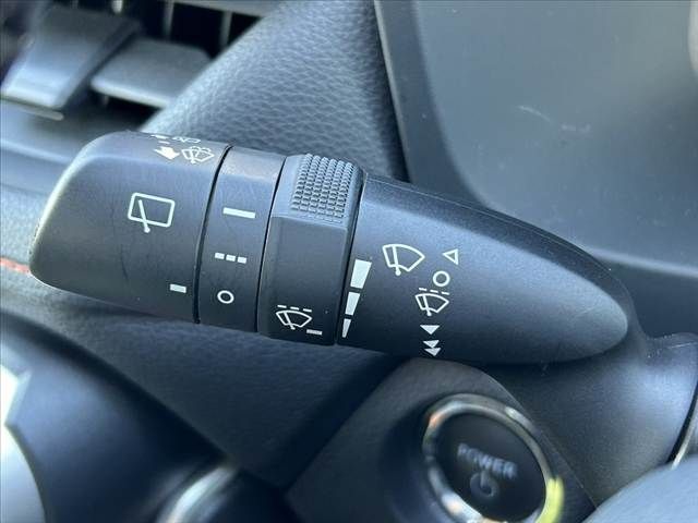 TOYOTA RAV4 HYBRID 4WD 2023 Image 31