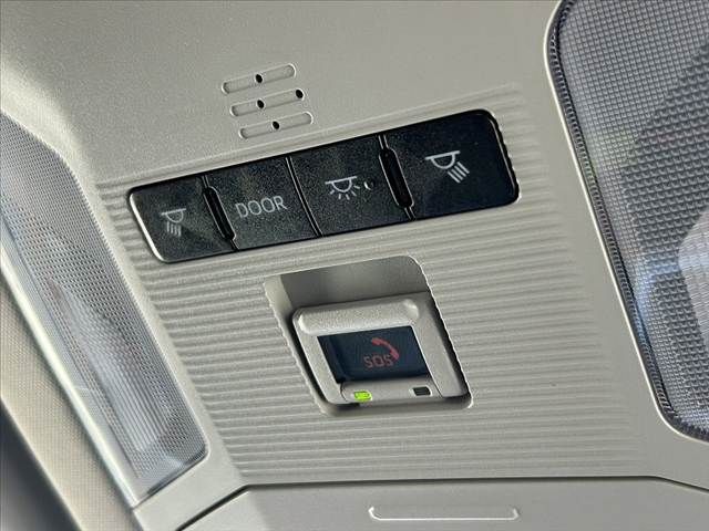 TOYOTA RAV4 HYBRID 4WD 2023 Image 31