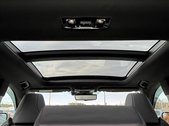 TOYOTA LEXUS RX500H 2024 Image 31