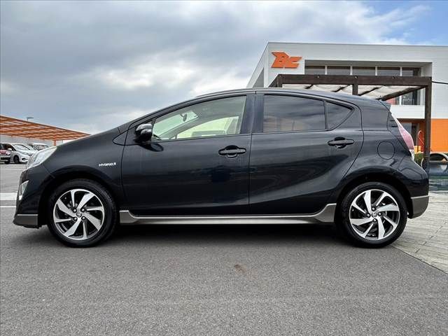 TOYOTA AQUA 2015 Image 31