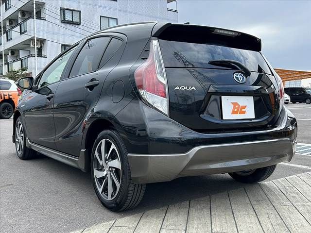 TOYOTA AQUA 2015 Image 31