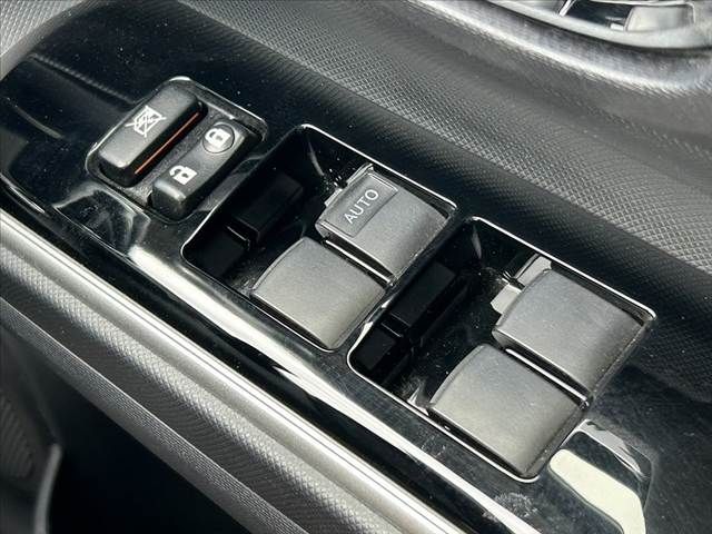 TOYOTA AQUA 2015 Image 31