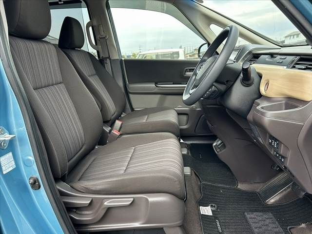 HONDA FREED HYBRID 2018 Image 31