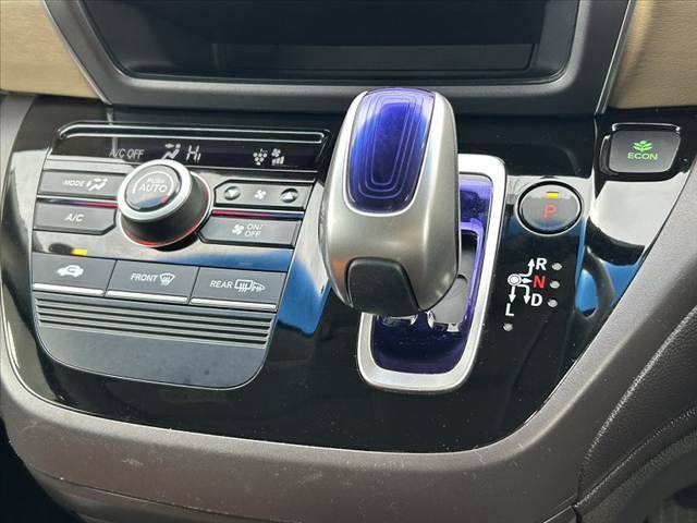 HONDA FREED HYBRID 2018 Image 31