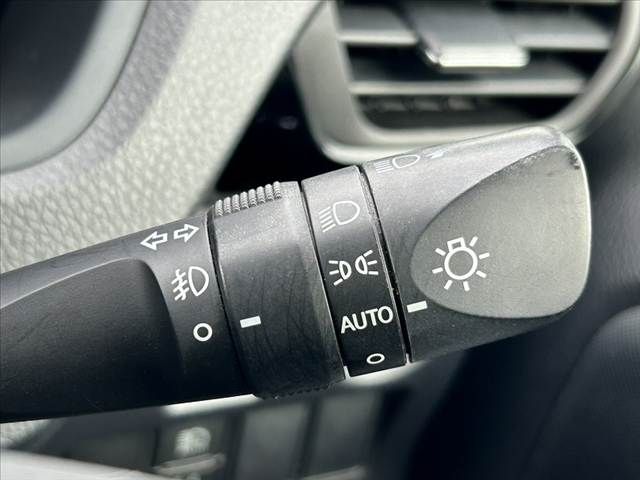 TOYOTA VOXY 2018 Image 31