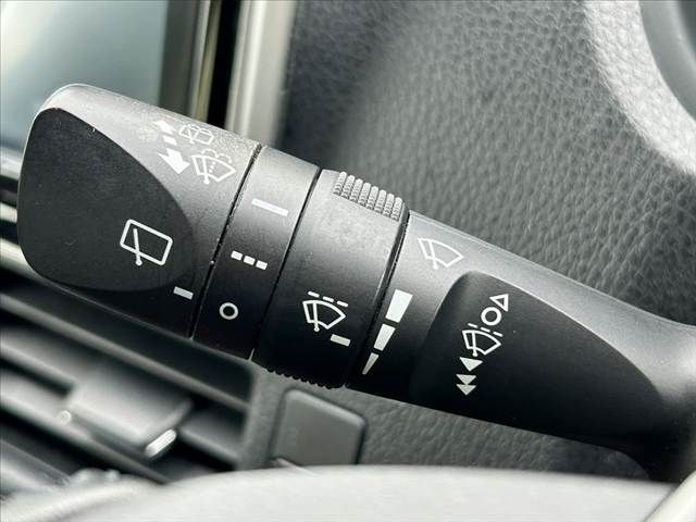 TOYOTA VOXY 2018 Image 31