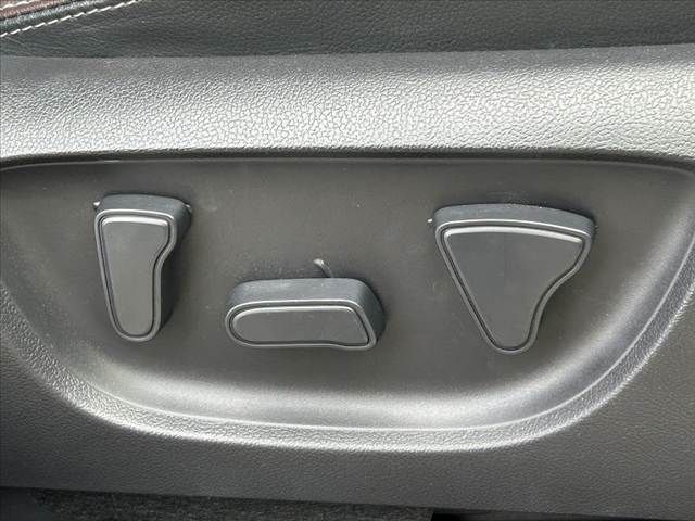 TOYOTA YARIS CROSS HYBRID 2022 Image 31