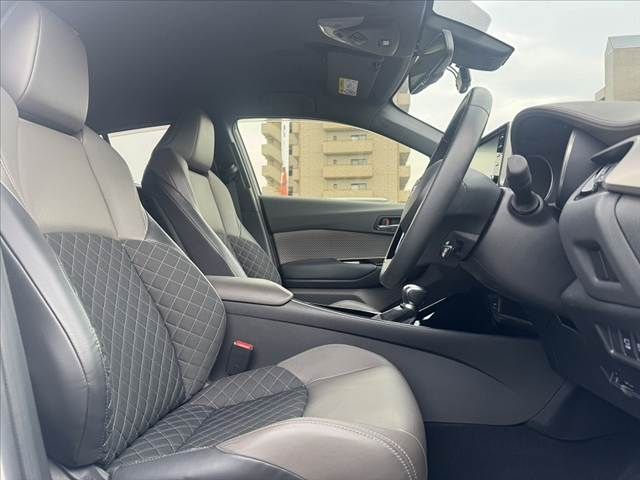 TOYOTA C-HR 2020 Image 31