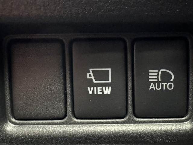 TOYOTA C-HR 2020 Image 31