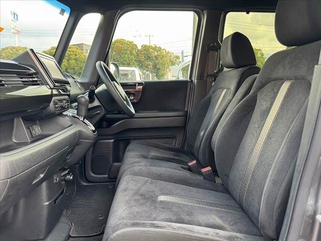 HONDA N BOX CUSTOM 2018 Image 31