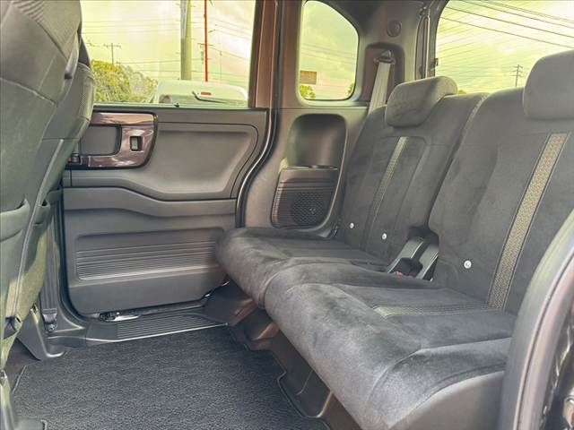 HONDA N BOX CUSTOM 2018 Image 31