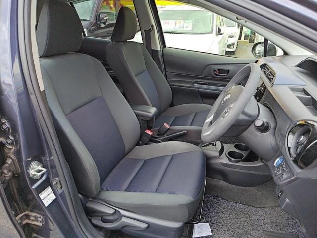 TOYOTA AQUA 2015 Image 31