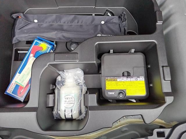 TOYOTA AQUA 2015 Image 31