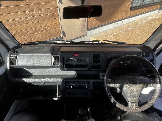 DAIHATSU HIJET TRUCK 4WD 2015 Image 31