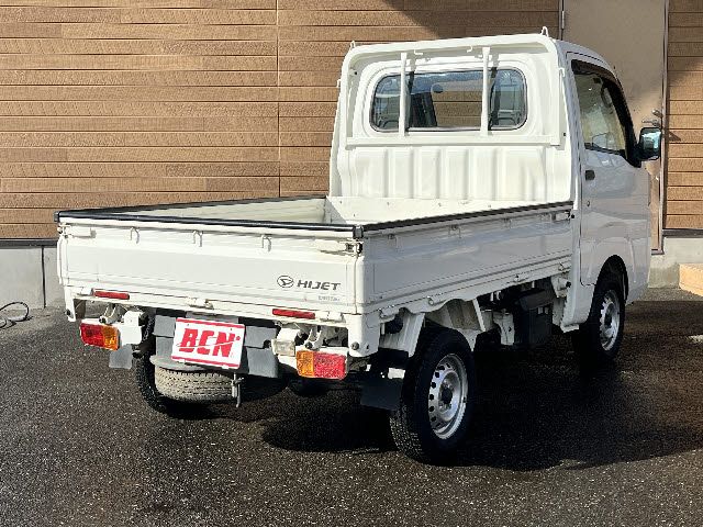 DAIHATSU HIJET TRUCK 4WD 2015 Image 31