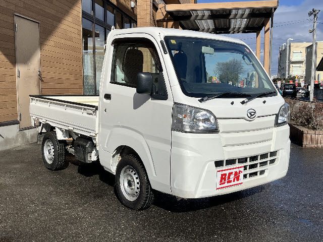 DAIHATSU HIJET TRUCK 4WD 2015 Image 31