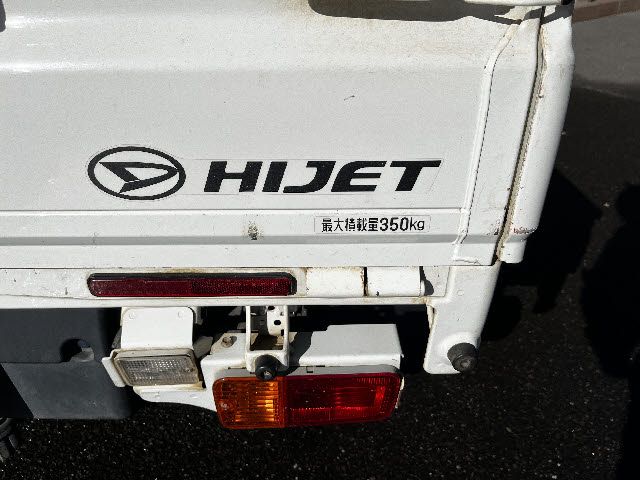 DAIHATSU HIJET TRUCK 4WD 2015 Image 31