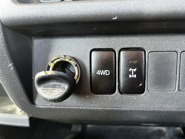 DAIHATSU HIJET TRUCK 4WD 2015 Image 31