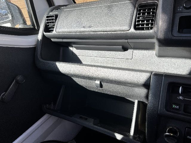 DAIHATSU HIJET TRUCK 4WD 2015 Image 31