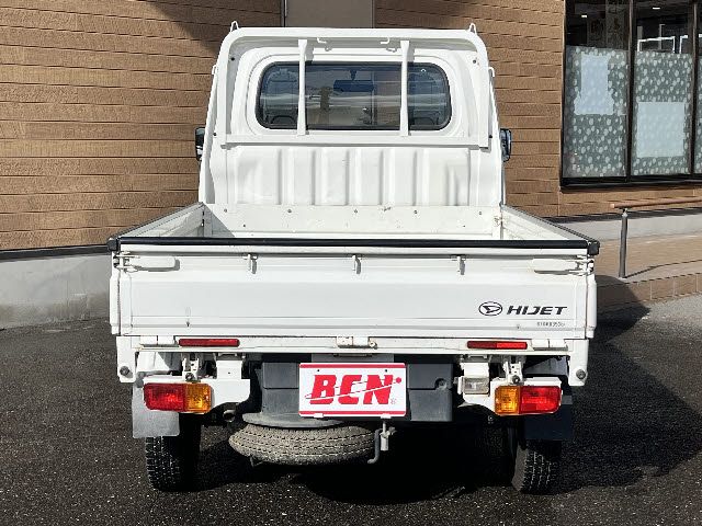 DAIHATSU HIJET TRUCK 4WD 2015 Image 31