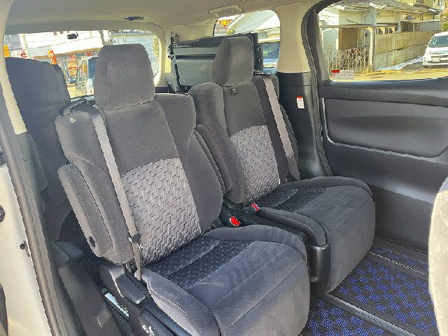 TOYOTA ALPHARD 2015 Image 31