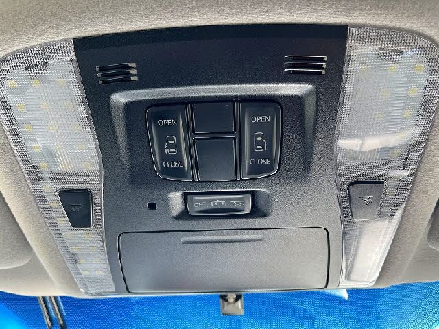 TOYOTA ALPHARD 2015 Image 31