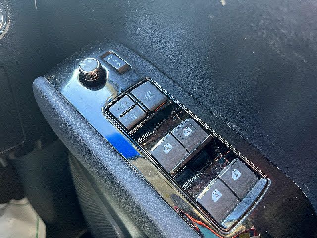 TOYOTA ALPHARD 2015 Image 31