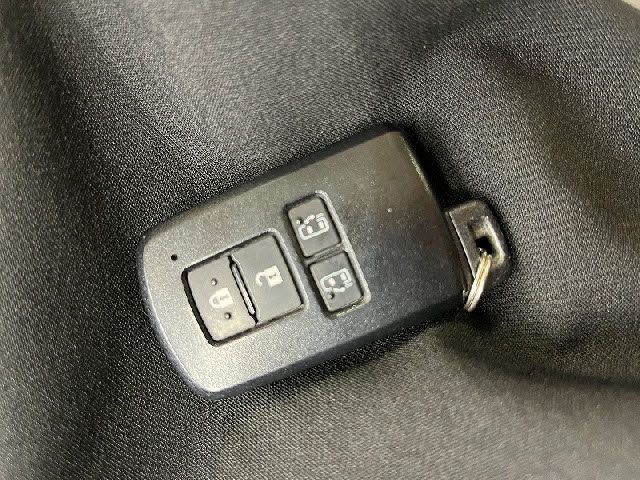 TOYOTA ALPHARD 2015 Image 31