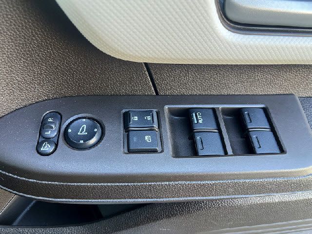 HONDA N BOX 2023 Image 31