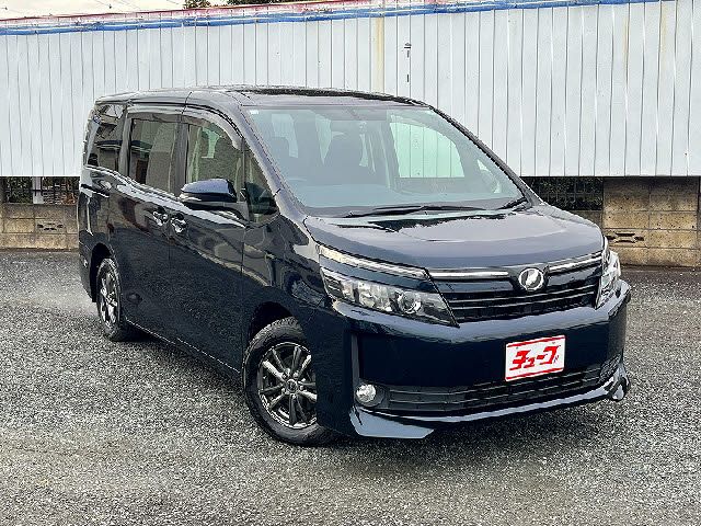 TOYOTA VOXY 2014 Image 31