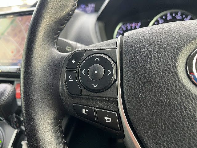 TOYOTA VOXY 2014 Image 31