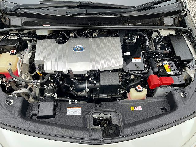 TOYOTA PRIUS PHV 2018 Image 31