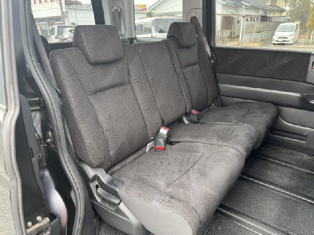 HONDA STEPWAGON SPADA 2010 Image 31