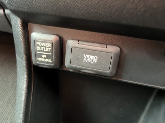 HONDA STEPWAGON SPADA 2010 Image 31