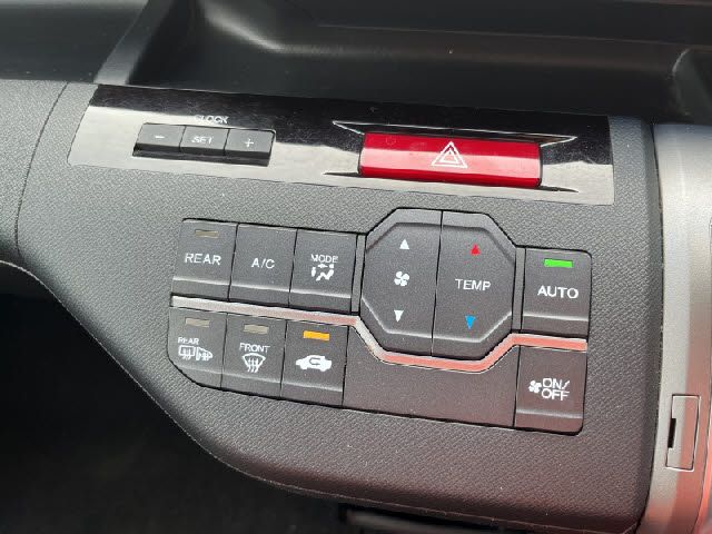 HONDA STEPWAGON SPADA 2010 Image 31