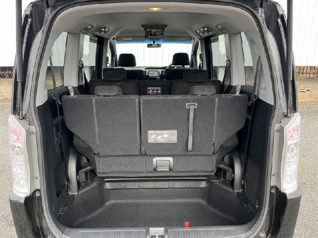 HONDA STEPWAGON SPADA 2010 Image 31