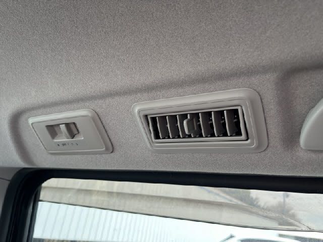 HONDA STEPWAGON SPADA 2010 Image 31