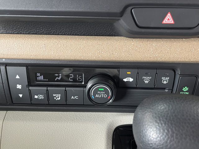 HONDA N BOX 2024 Image 31