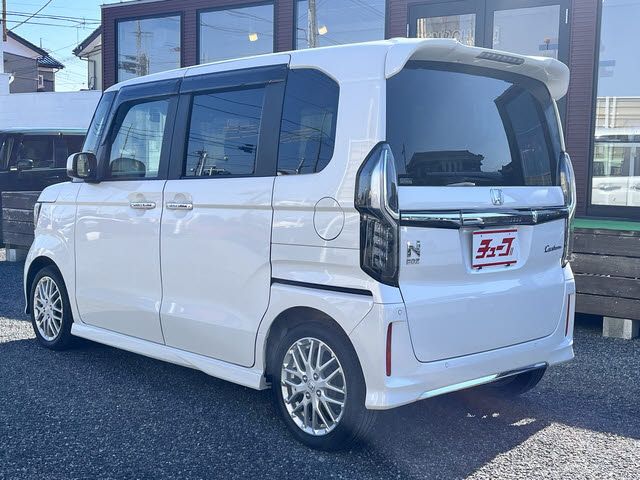 HONDA N BOX CUSTOM 2023 Image 31