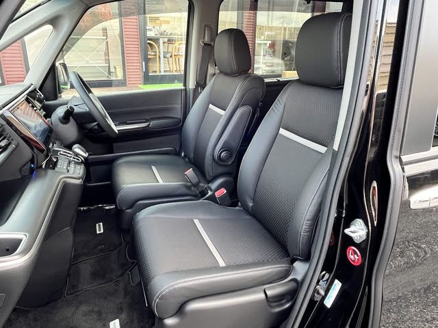 HONDA STEPWAGON 2018 Image 31