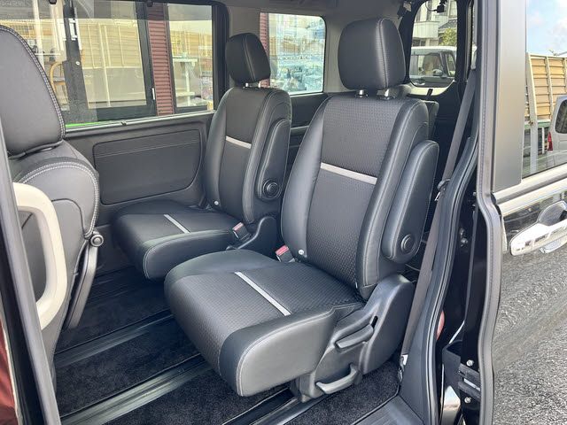 HONDA STEPWAGON 2018 Image 31