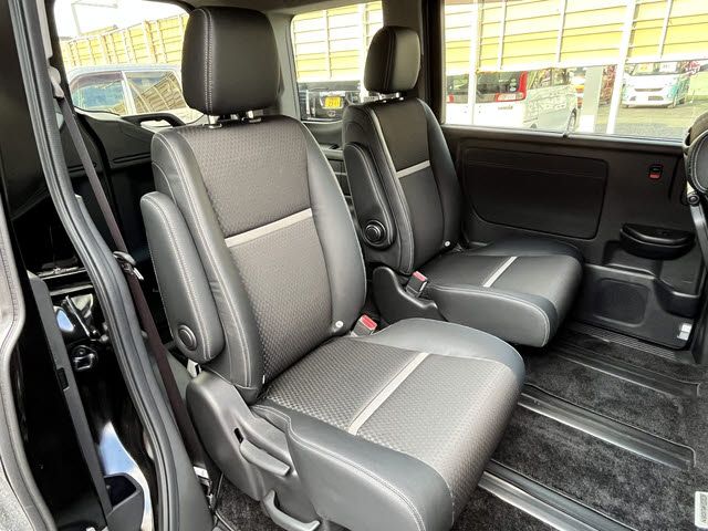 HONDA STEPWAGON 2018 Image 31