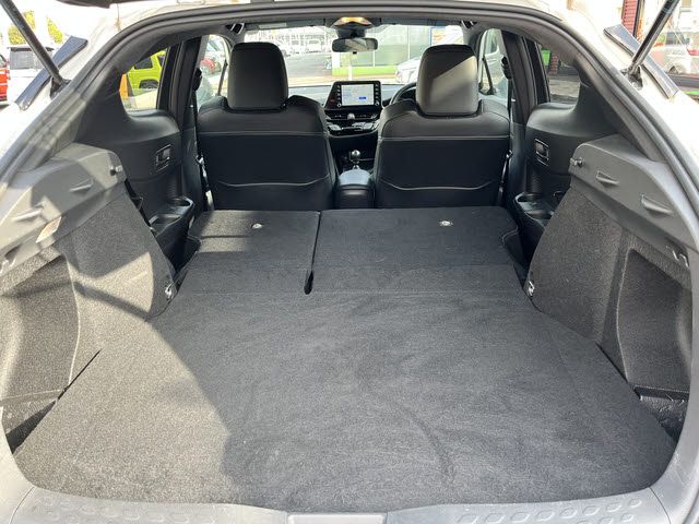 TOYOTA C-HR 2023 Image 31