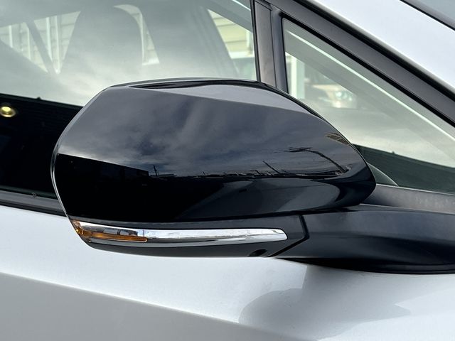 TOYOTA C-HR 2023 Image 31