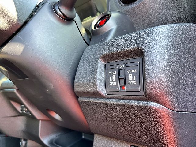 HONDA N BOX 2023 Image 31